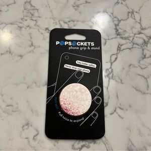 NWT Popsocket Phone Grip & Stand Pink & White
